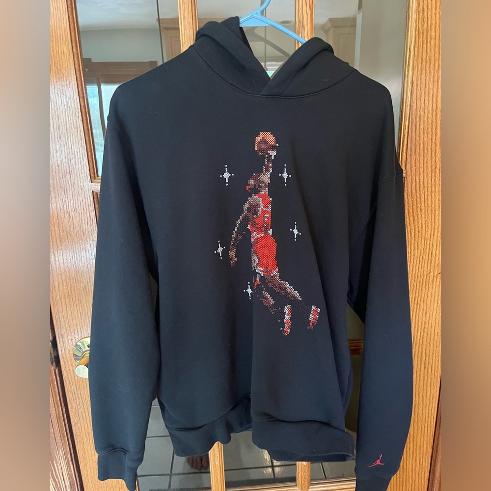 Nike Jordan Sweatshirt - Black Essentials Graphic Hoodie